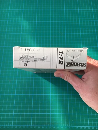 1/72 Pegasus LVG CVI (3006) Model Kit - Picture 6 of 18