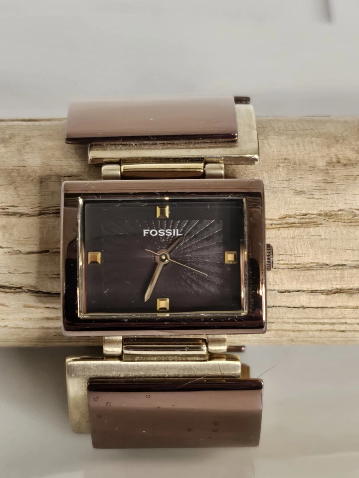 Reloj de cuarzo vintage para dama Fossil ES1858 F2 piezas suizas nuevo a batería funcionando Foto 3 de 4