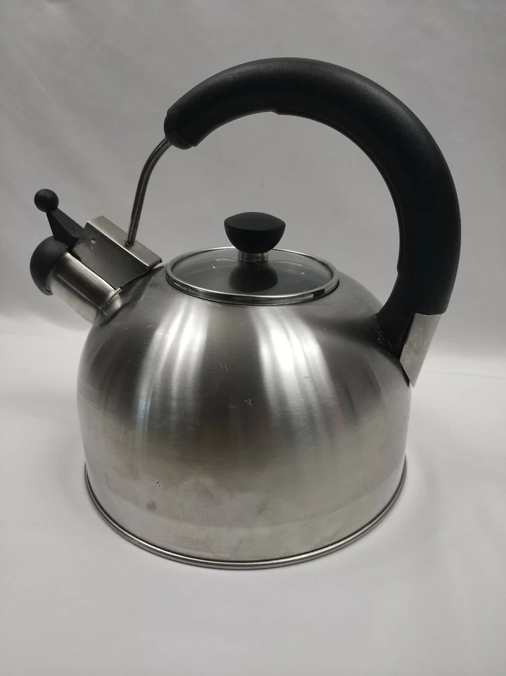 Свистящий чайник Oggi из нержавеющей стали емкостью 1,5 кварты - Изображение 4 из 4