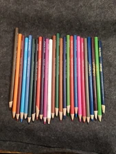ART101 Art Set of  20 Colored Pencils (C4B3)