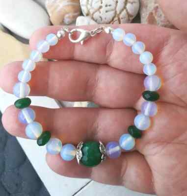 DAMEN ARMBAND MONDSTEIN UND GRÜNE JADE MIT NATÜRLICHEM SMARAGD UND 925 SILBER