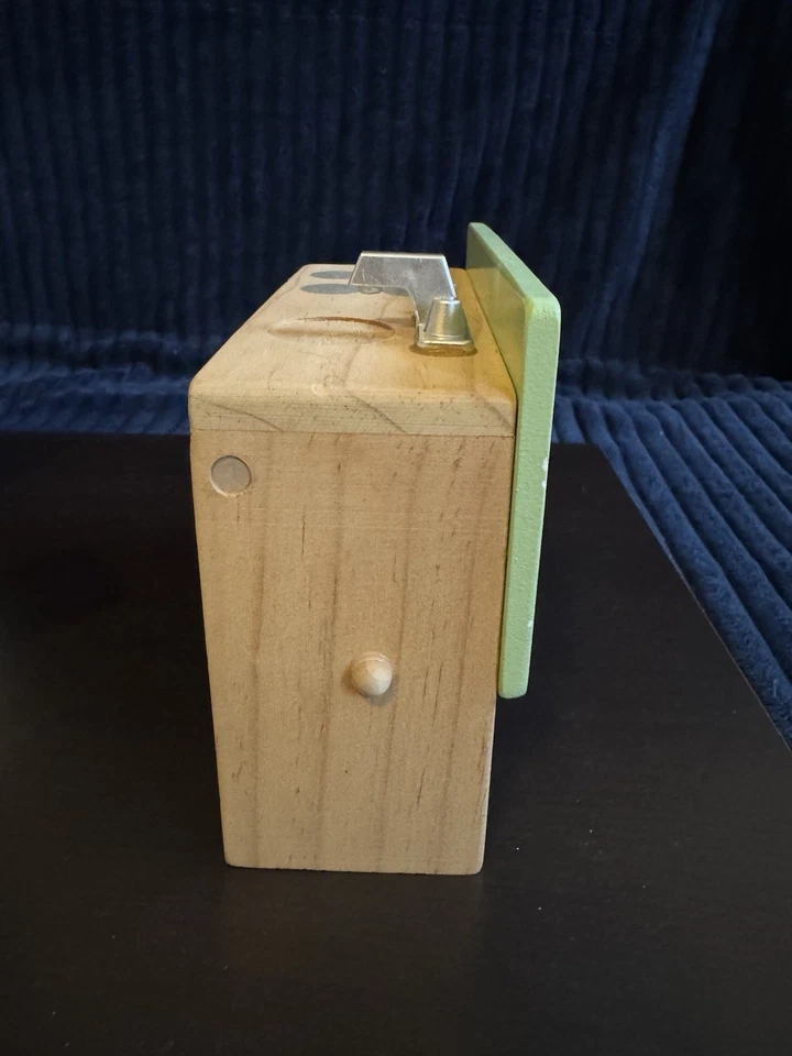 Juego de cocina de madera KidKraft Barbie majestuosa mansión nevera fregadero mesa planchado Foto 4 de 4