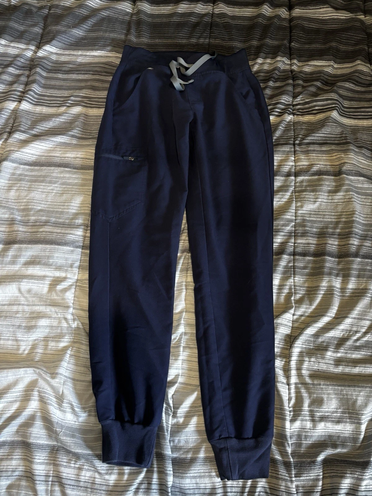 FIGS Women's Zamora Jogger Scrub Pants Navy Blue Zipper Pocket Size XSmall