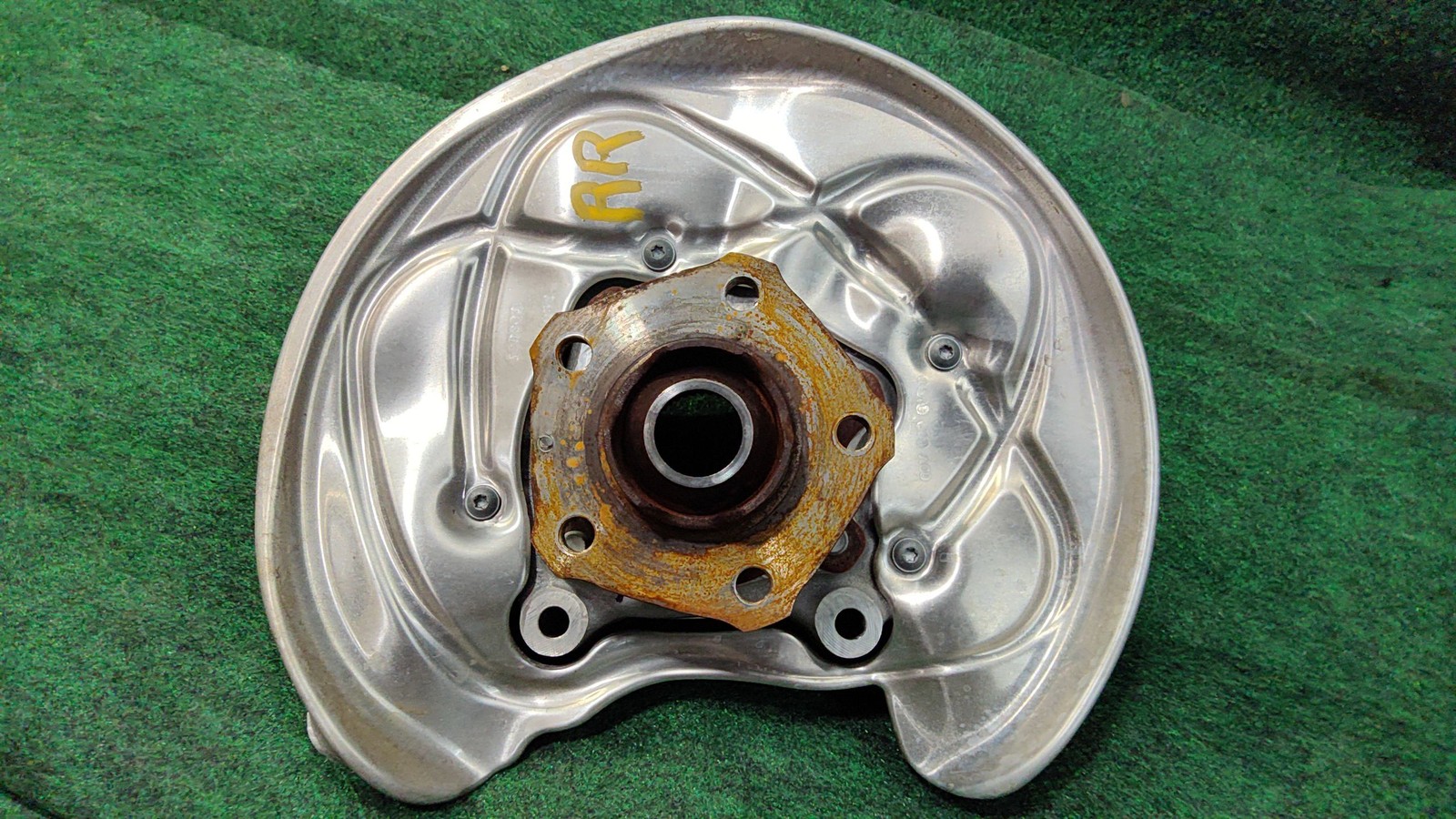 2020-2025 Audi Q5 Rear Right Wheel bearing housing 12K Mls OEM 80A505432G