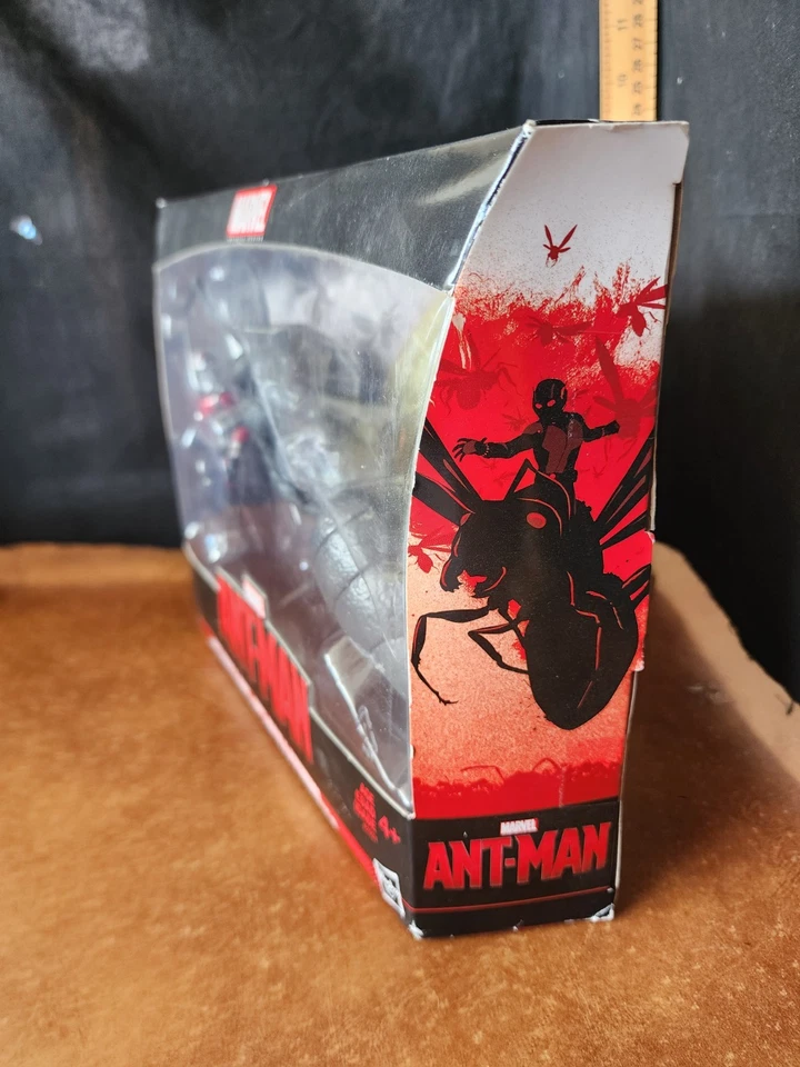 Figuras de acción Hasbro Marvel Infinite Series Ant-Man y Ant nuevas selladas Foto 2 de 4
