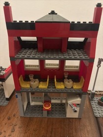 LEGO CITY: City Corner (7641) 100% Complete W/ Instructions & Box Retired