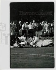 Press Photo Baltimore Colts Coach Don Shula watches Mike Curtis on the field.