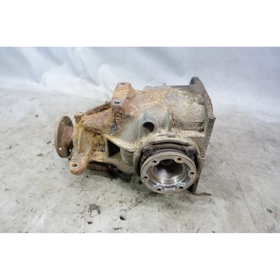 BMW 318ti Z3 1995-1999 1.9 Roadster trasero 3.45 diferencial abierto estuche pequeño OEM Foto 2 de 4