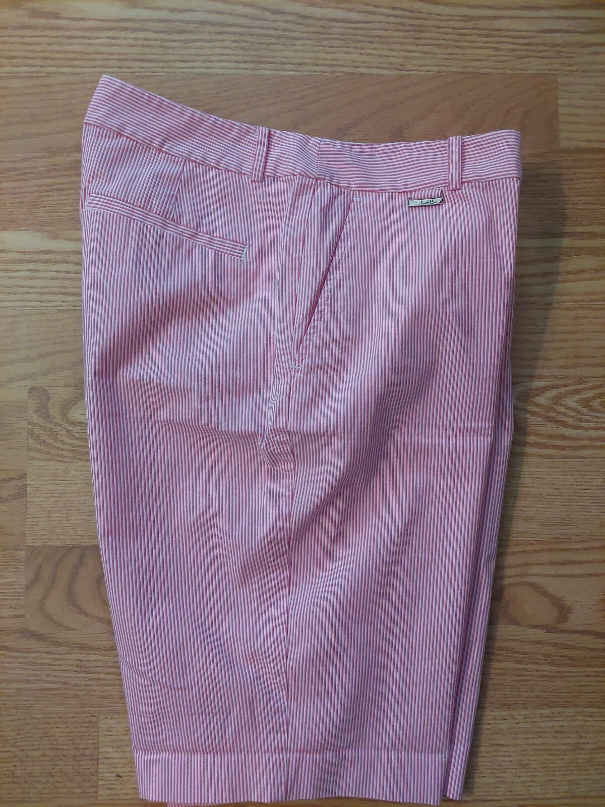 Picture 1 of 4