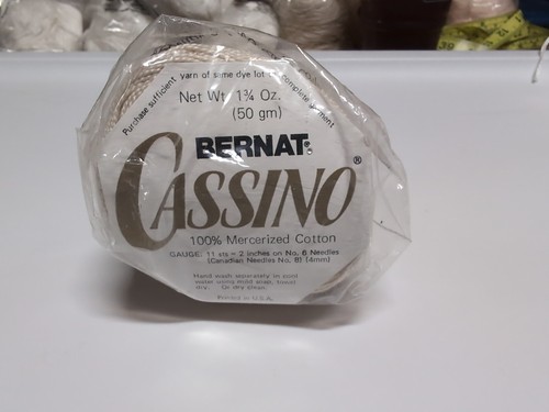 Bernat Cassino Yarn - Beige - Mercerized Cotton - 50 grams - 第 1/5 張圖片