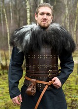 Schulterfell aus Nordlandschnucken-Fell, schw...