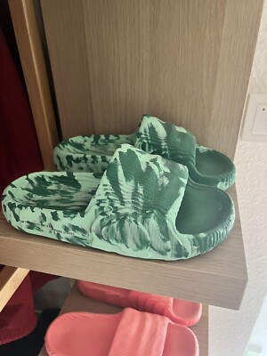 Adilette 22 Court Green Pulse Mint Gr. 41 Limited Edition/Ausverkauft