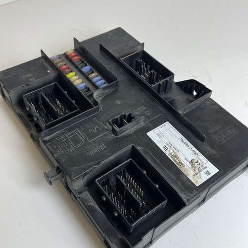 2016 Ford Transit Body Control Module Interior Fuse Bcm OEM CK4T-14B476-BL - Picture 5 of 6