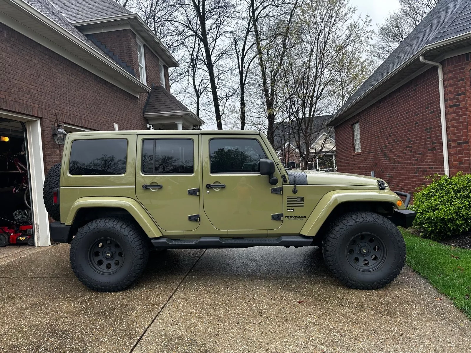 Picture 2 of 38