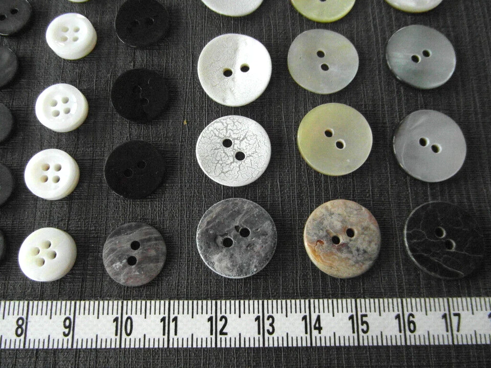 Konvolut Knöpfe Musterknöpfe Perlmutt 10 Positionen = 100 schöne Perlmuttknöpfe  - Bild 3 von 4