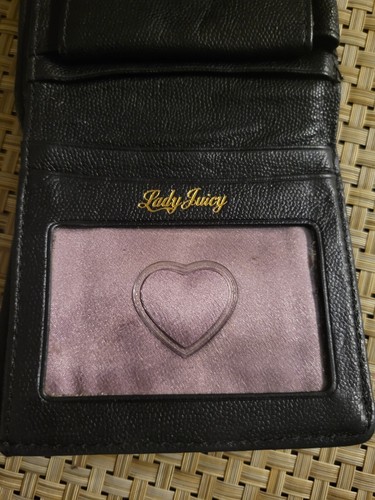 Juicy Couture Bi-fold Wallet Lady Juicy Pebbled Black Gold Crown - Picture 4 of 6