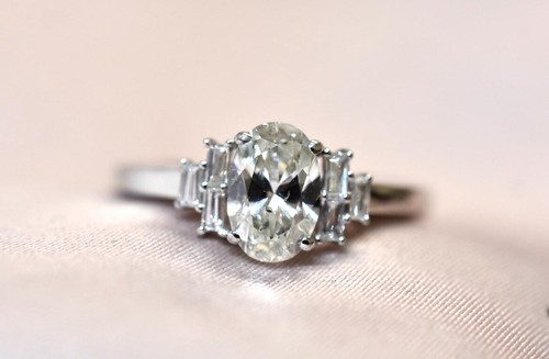 Neu Platin Oval 1,25ct Gesamtdiamant Verlobungsring