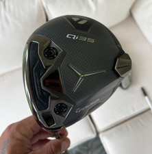 TaylorMade Qi35 9 Driver 1W RH Stiff Flex Graphite Shaft white/blue