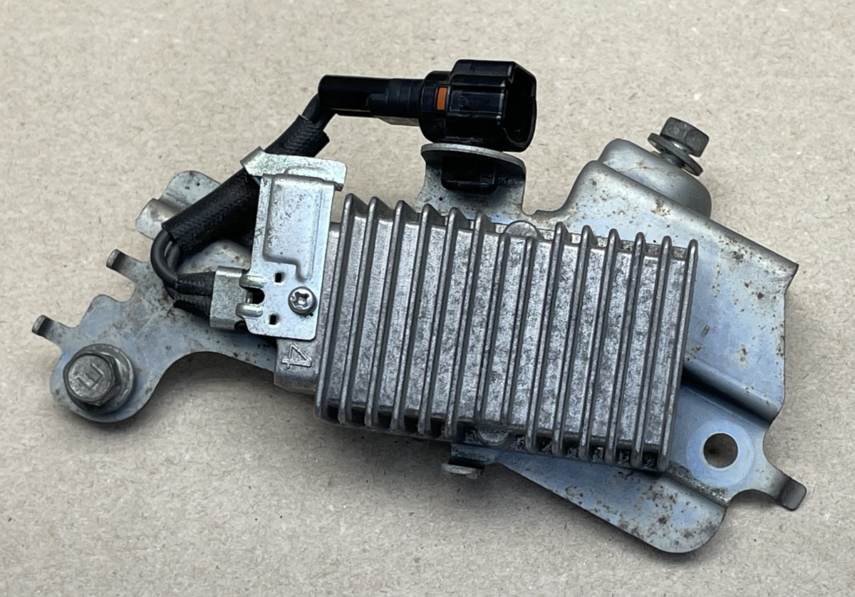 06-15 LEXUS IS250C IS350C FUEL PUMP RELAY CONTROL MODULE RESISTER 23080-31040