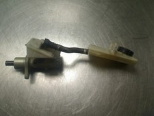 Maître-cylindre de frein Ford FOCUS