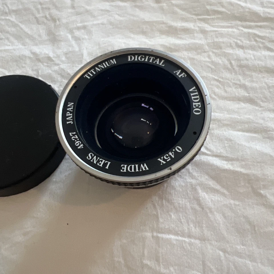 Titanium Digital AF Video 0.45X Wide Lens Macro 49:27 - Image 2 of 4