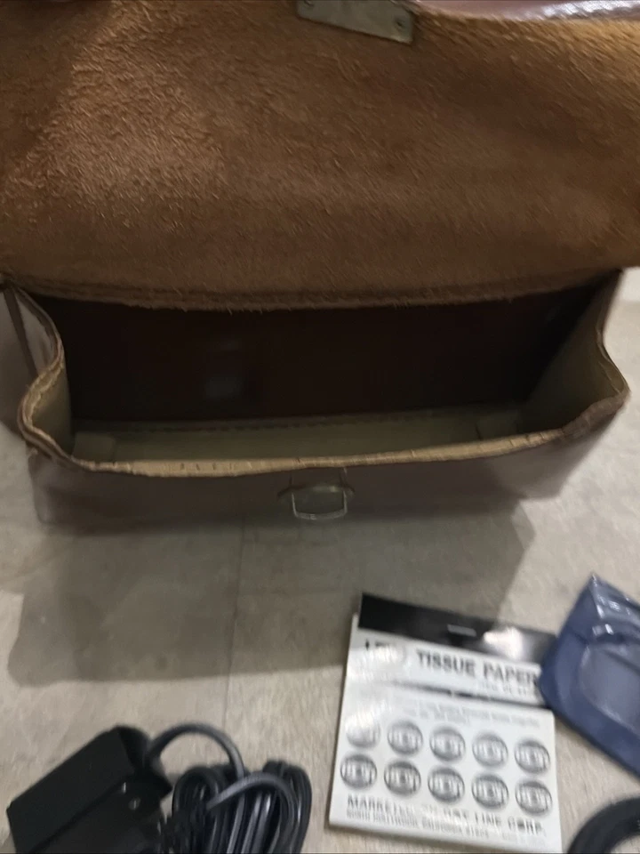 Mamiya/Sekor 500DTL Camera Made In Japan PLUS ORIGINAL CASE, ACCESSORIES, PAPERS - Image 2 of 4