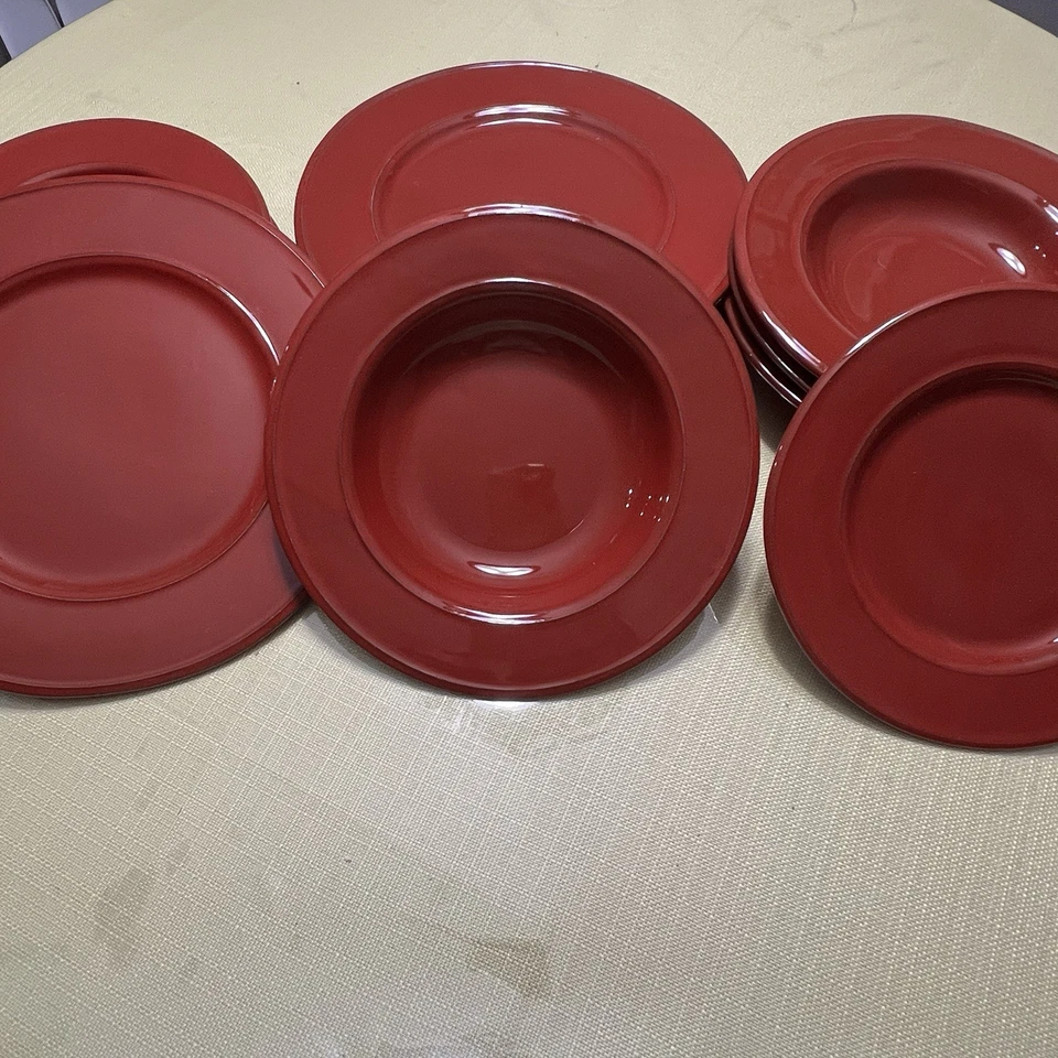 Juego de vajilla roja Sur La Table Italia 12 piezas platos de ensalada de cena cuencos de sopa UEC Foto 4 de 4