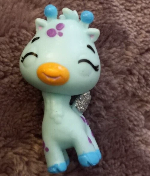 Hatchimals Colleggtibles Light Blue Girreo Giraffe Silver Wings Figure