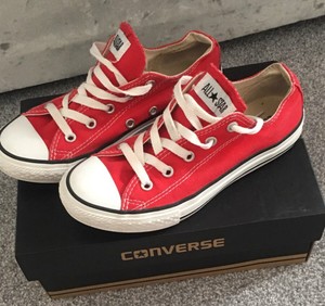 all red converse low