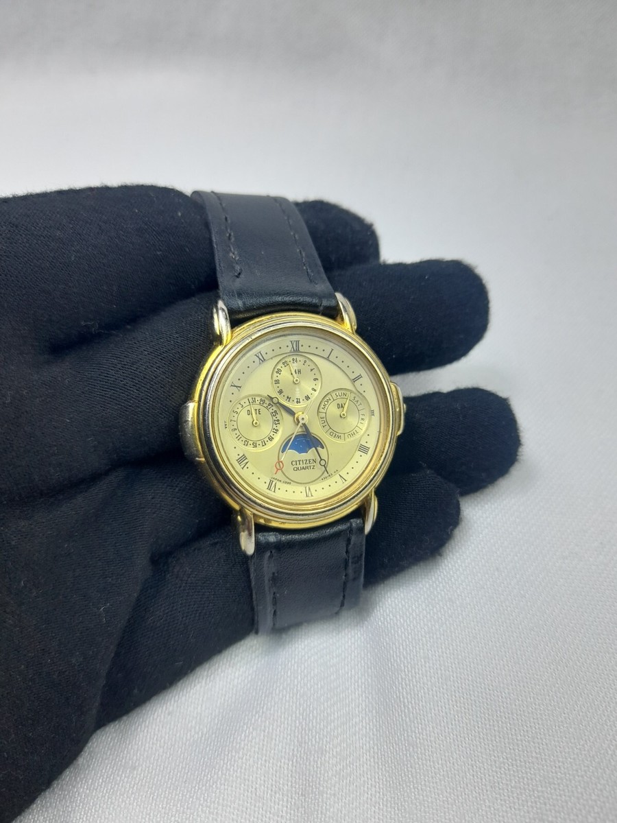 RARE CITIZEN 4330-432215 QUARTZ WATCH TRIPLE DAY & DATE MOONPHASE