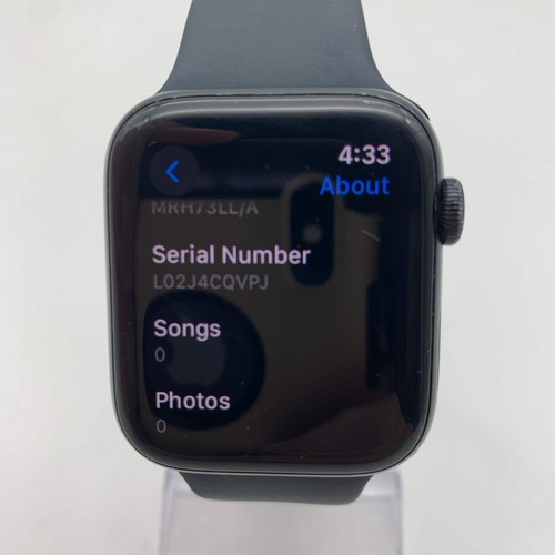 GPS Only Apple Watch SE 2nd Gen 44MM Midnight Aluminum Sport Band MRH73LL/A - Photo 3 sur 13