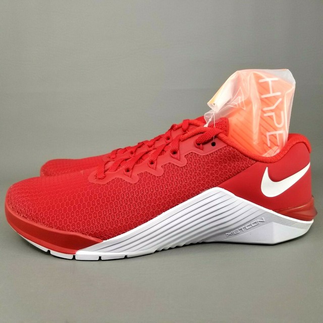 red nike metcon 5