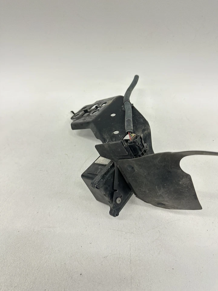 Sensor de distancia de control de crucero radar láser Toyota Sienna 2006-2010 88210-45020 Foto 3 de 4