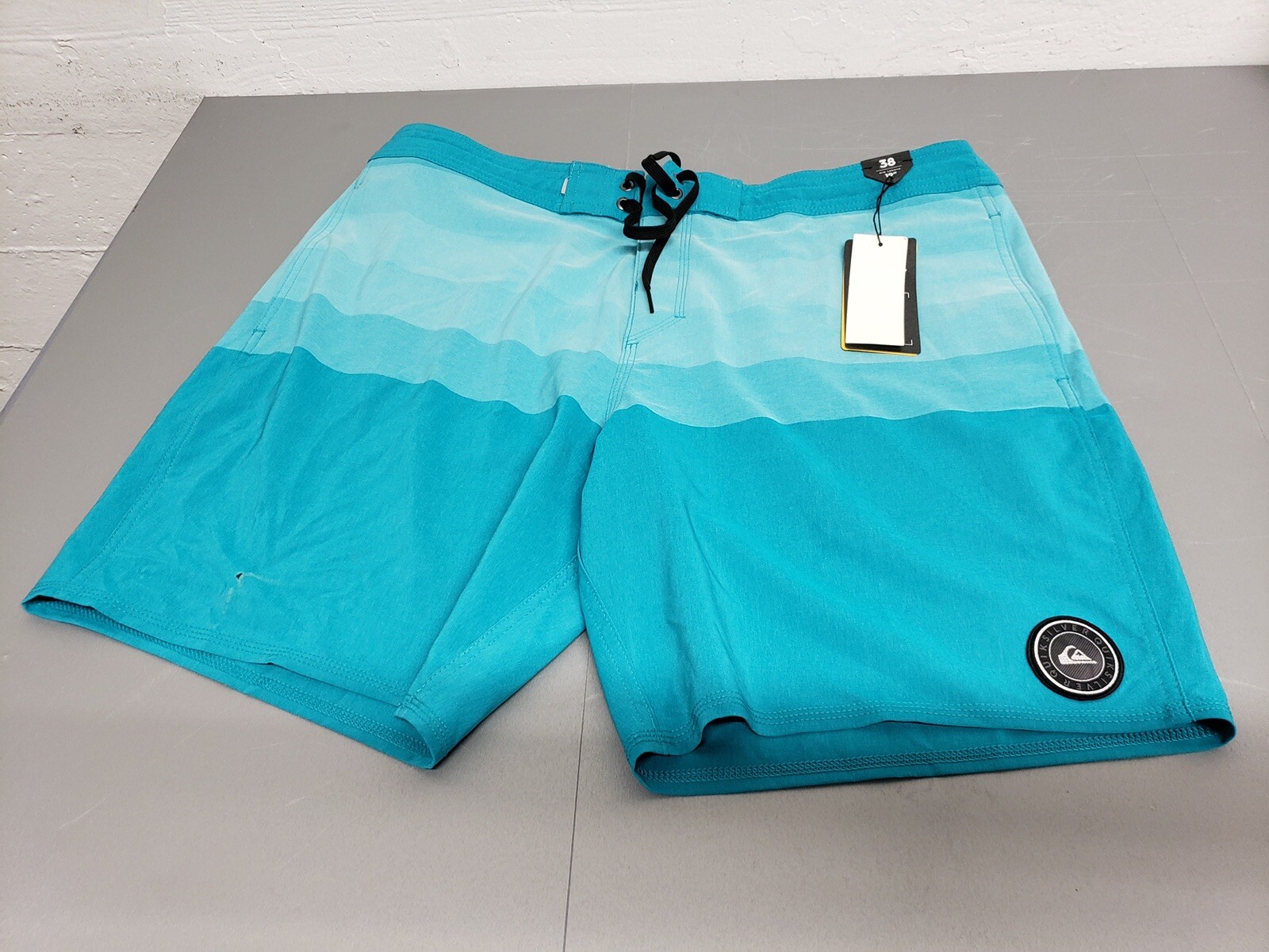 Quiksilver Men's Vista Beach Board Shorts, Size 38 eBay