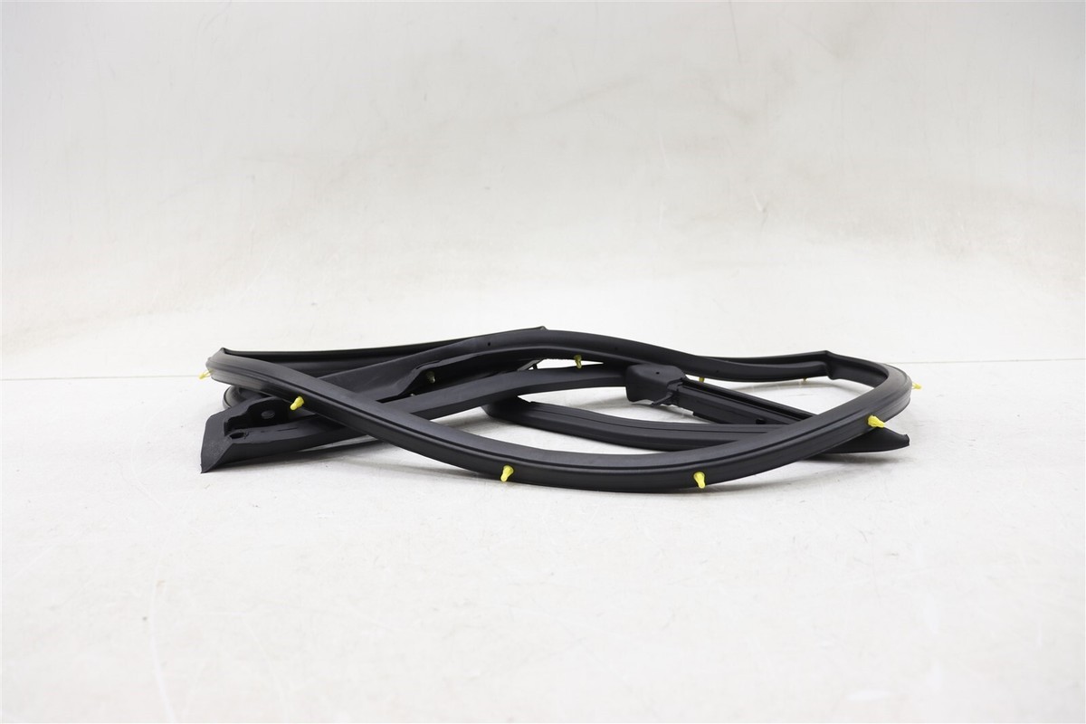 Nissan OEM 90-96 300zx-door Weather Strip Right 8083030P00 for