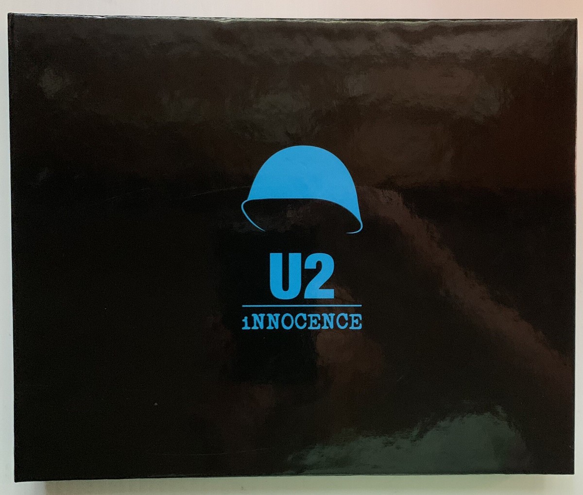 【※U2 LOVE COMES TO TOUR パンフレット】 Amazon.co.jp: U2 パンフレット U2 LOVE COMES TO TOWN TOUR