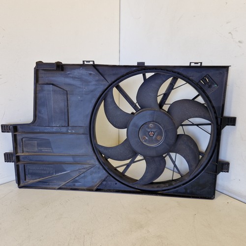 A40* Mercedes A-Klasse W168 Kühlerlüfter Küglergebläse Ventilator A1685000293