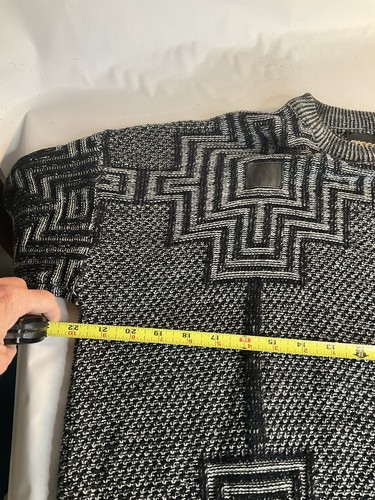 Sasson Mens Pullover Sweater Size Medium Black Gray Geometric Vintage - Picture 3 of 4
