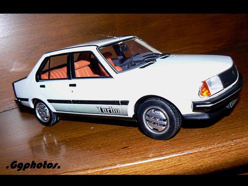 RENAULT R18 TURBO break OTTO ottomobile 1/18 EUR 90,00 - FR RENAULT R18 TURBO break OTTO ottomobile 1/18 EUR 90,00 - FR