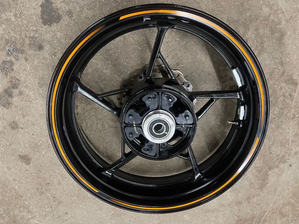 Llanta trasera 2017-2022 Kawasaki Ninja 650 ex650 650r 18 19 20 21 recta Foto 4 de 4