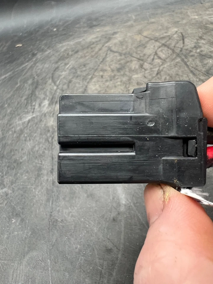 Infiniti QX56 2004-2007 5,6 L OEM bahía de motor caja de fusibles coleta arnés de cableado Foto 2 de 4