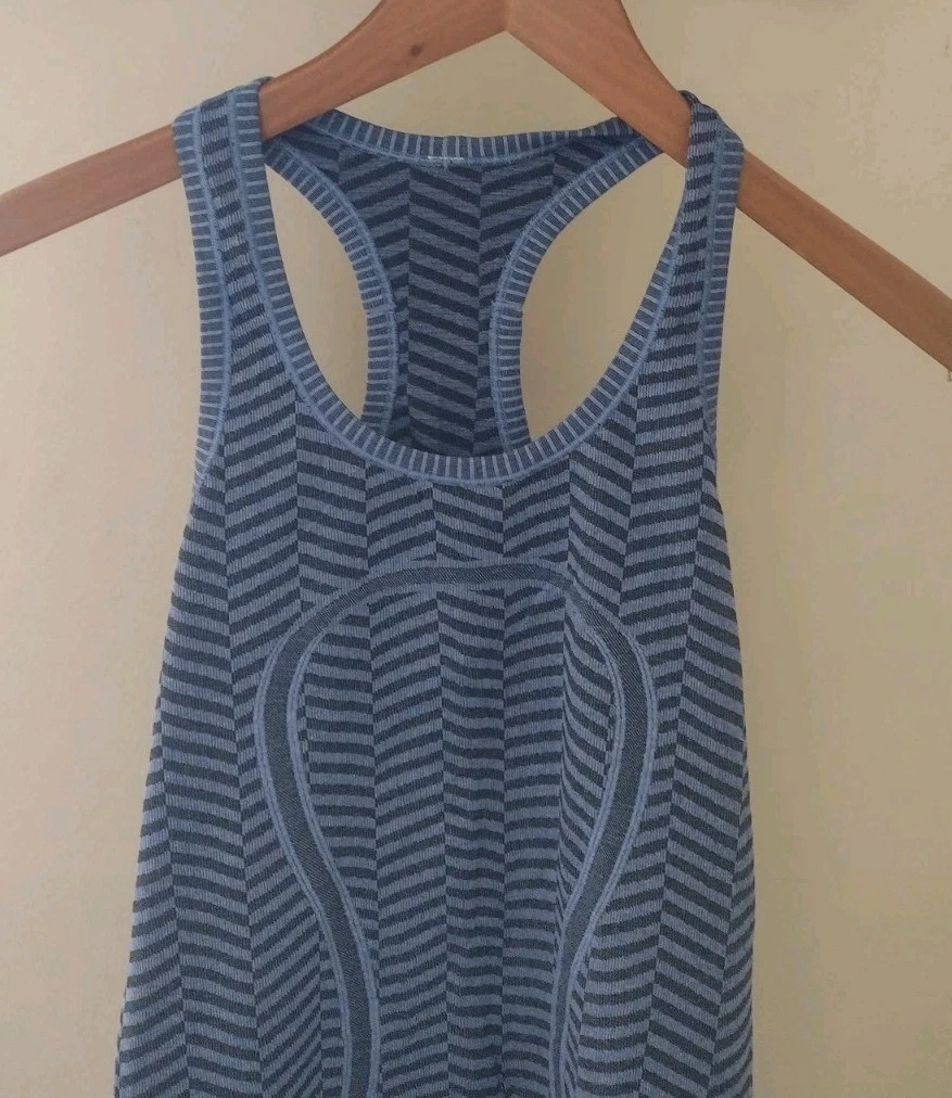 lululemon swiftly tech scoop neck chevron run tank-top