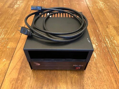 Samlex SEC-1212 radio power supply with housing and power cable - tested