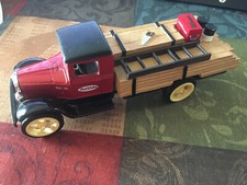 1931 Hawkeye Pickup ERTL 1:25 Scale True Value Hardware Bank