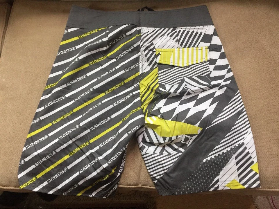 New Men’s Slednecks Board Shorts Size 30 Yellow - Imagem 2 de 4