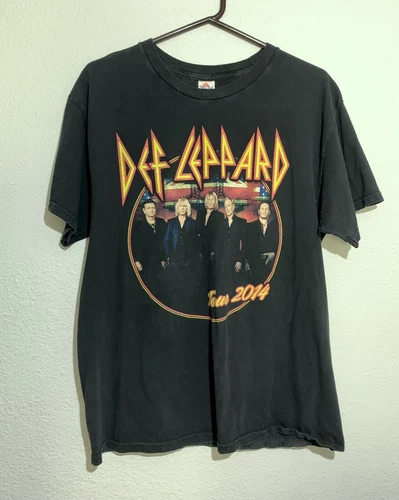 Vintage Def Leppard Summer 2014 Tour Music Concert Tee Men’s Vintage vintage concert t-shirt, vintage, single stitch, B+ condition