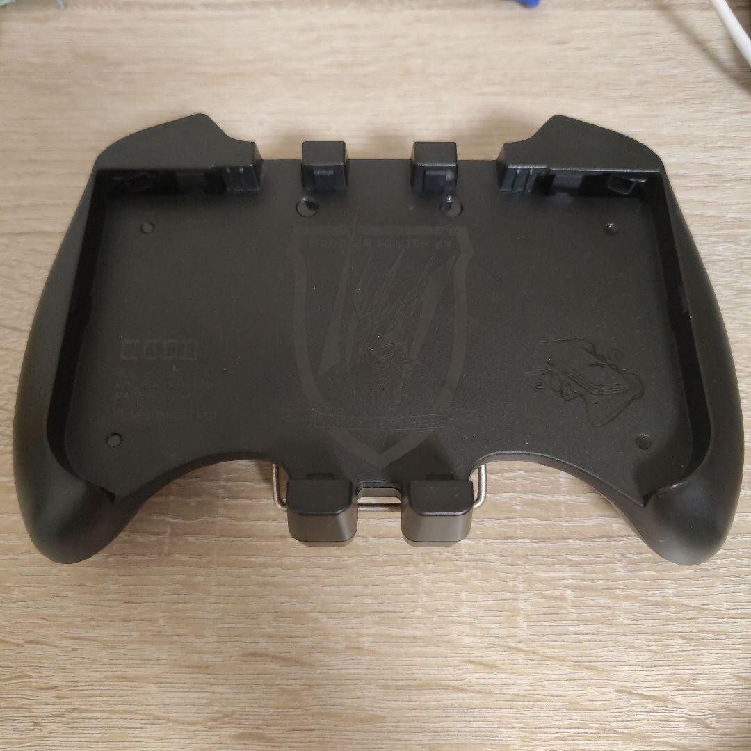 HORI Monster Hunter XX Double Cross Hunting Gear 3DS XL LL Hand