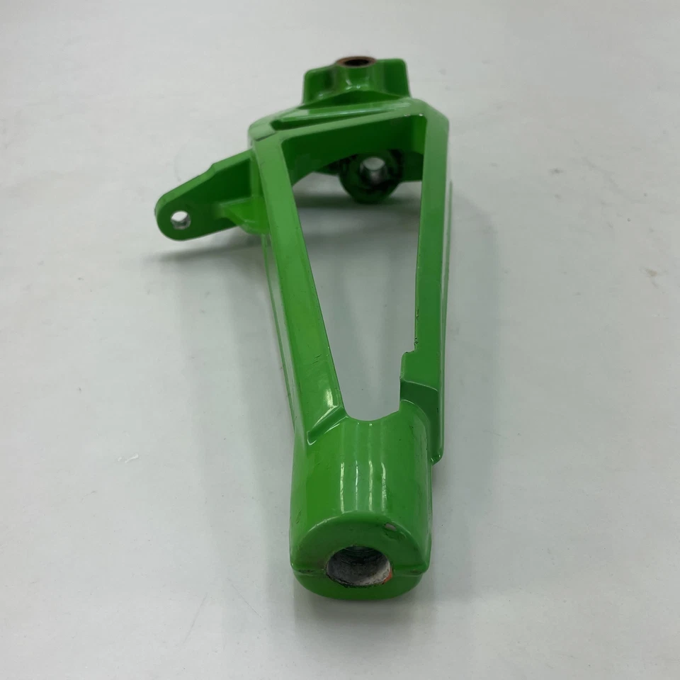 Brazo de dirección delantero derecho ARCTIC CAT M6000 M7000 M8000 M9000 2014-2015 Foto 4 de 4