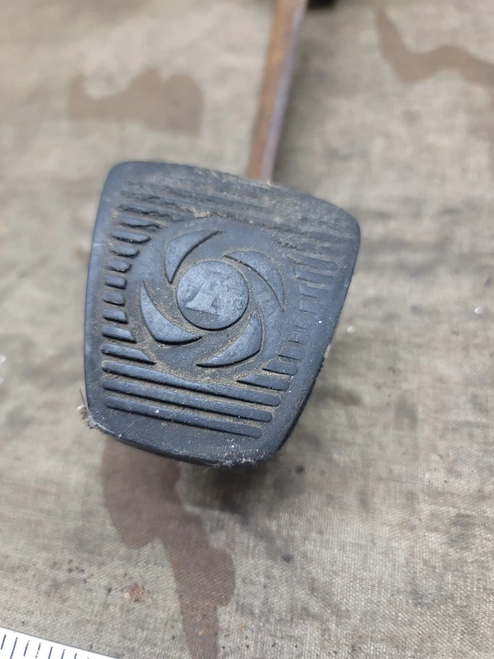  1974 1975 1976 1077 1978 1979 1980 Triumph Spitfire 1500 Clutch Pedal  - image 2 of 4