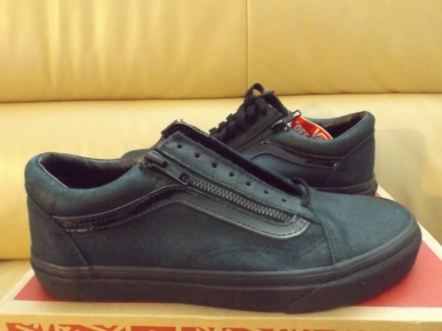 black leather old skool vans size 9